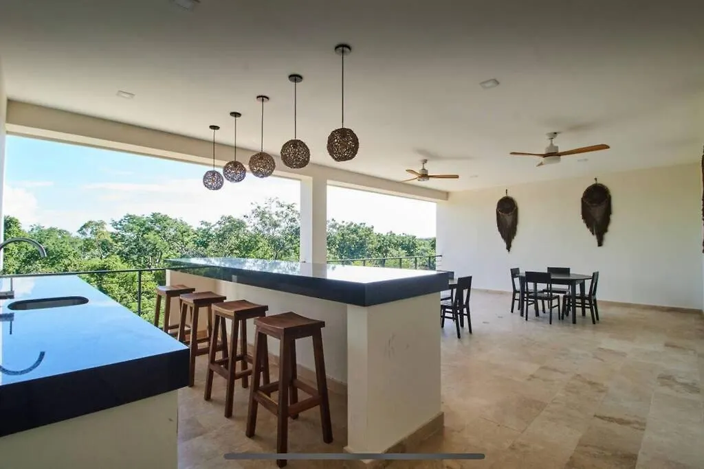 Sherlock - Swim Up Suite & Gym & Beach Club Access Tulum Apartmán