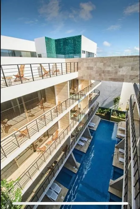 Sherlock - Swim Up Suite & Gym & Beach Club Access Tulum Apartmán
